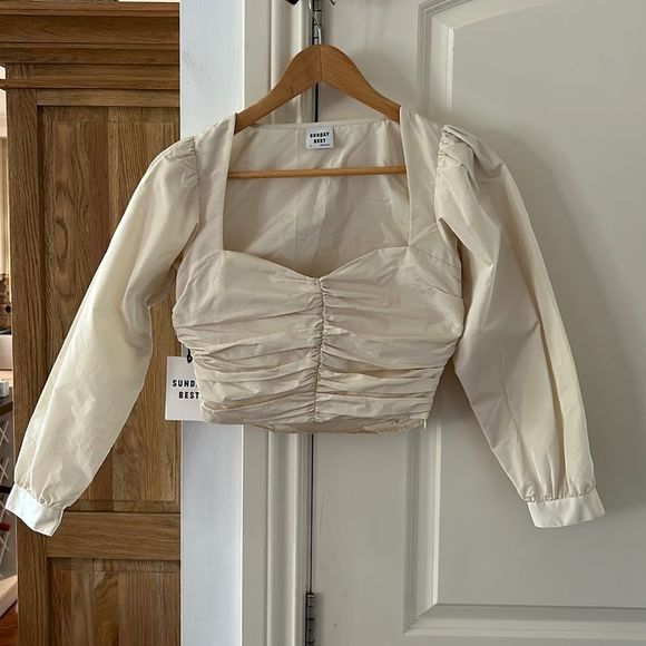 Aritzia Sunday best Giselle top in petal xs puff sleeve blouse - Picture 2 of 11